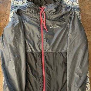 Columbia fleece lined windbreaker with hood